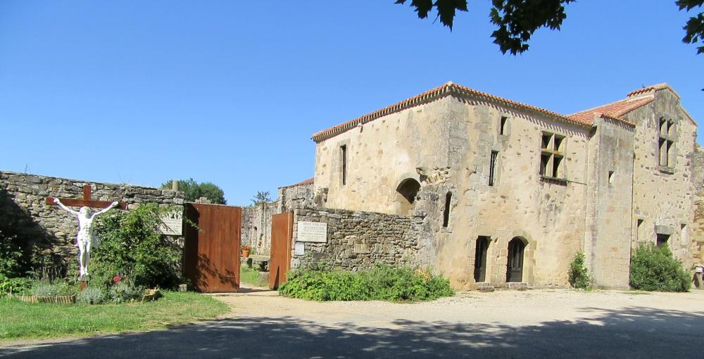 Entrée de l'Abbaye de la Grainetiere
