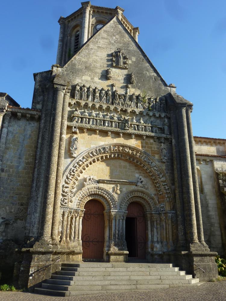 porche de l’église de Vouvant
