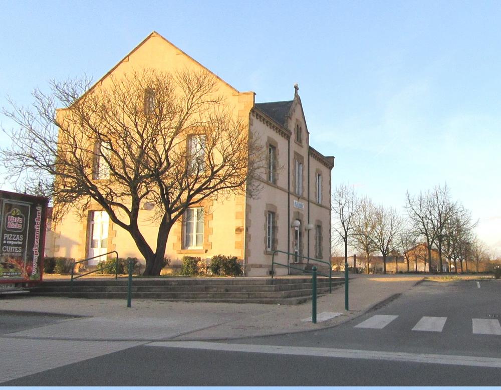 MAIRIE DE BAZOGES EN PAILLERS